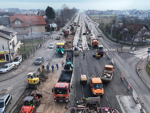 Završavaju se radovi na još jednoj raskrsnici tramvajske pruge do Hrasnice