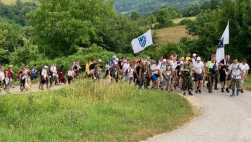 Završen drugi dan Marša mira, učesnici stigli u kamp Mravinjci