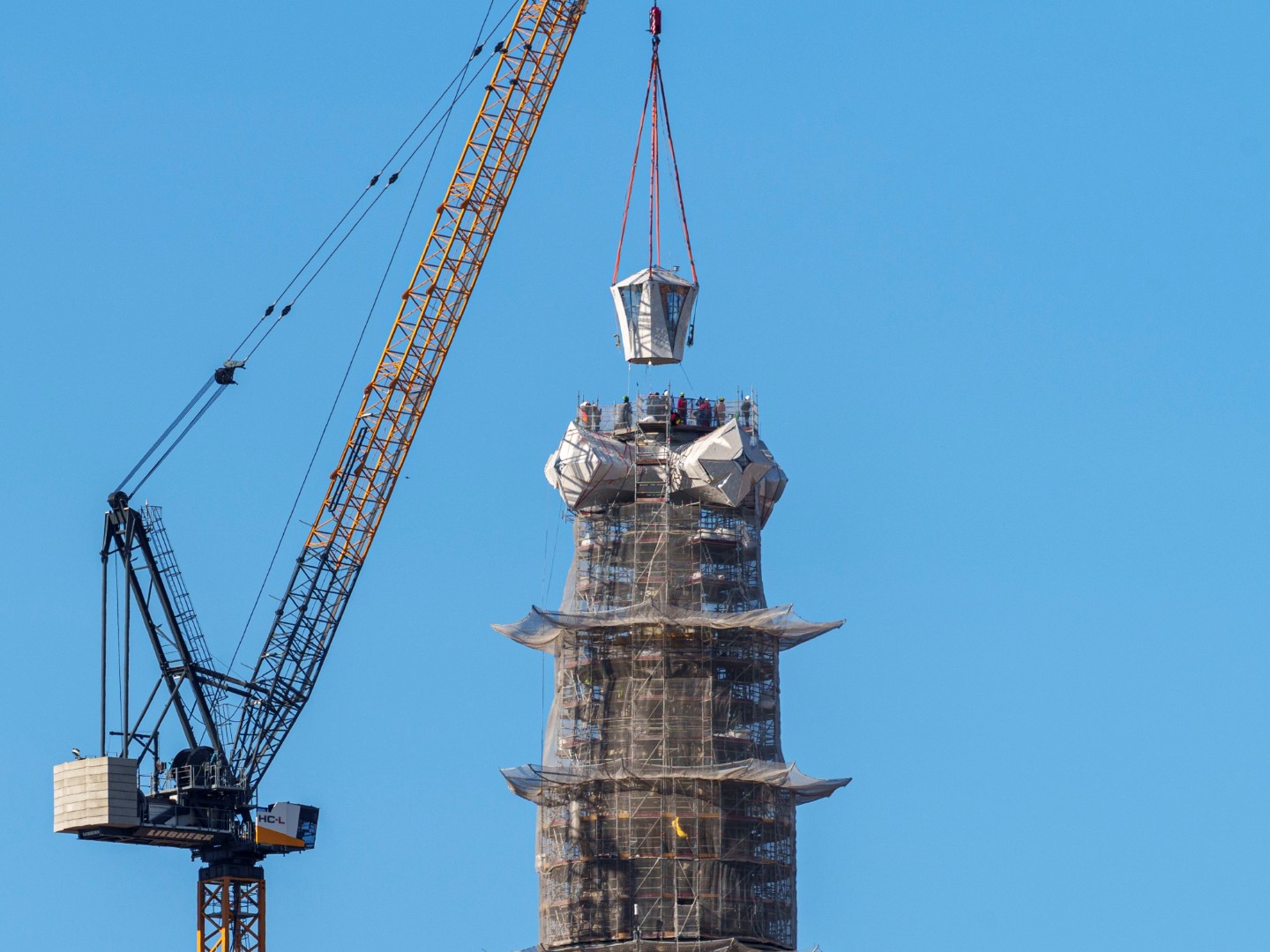 Završen najviši toranj Sagrada Familie, crkva visoka 172,5 metara