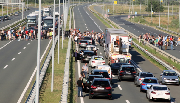 Završen protest ''Srbija protiv nasilja'', normalizovan saobraćaj