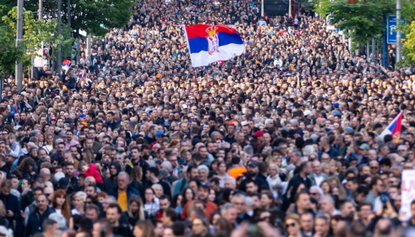Završen protest: U Beogradu više od 50.000 ljudi, opozicija dala rok do 12. maja