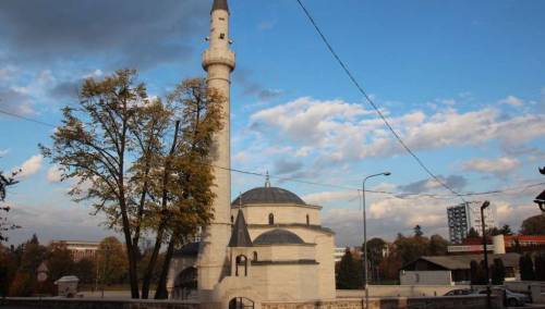 Završena izgradnja Arnaudije džamije, okončan proces obnove 16 porušenih džamija