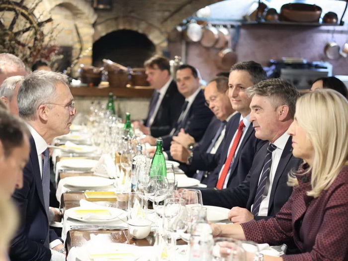 Završena radna večera Stoltenberga i članova Predsjedništva BiH