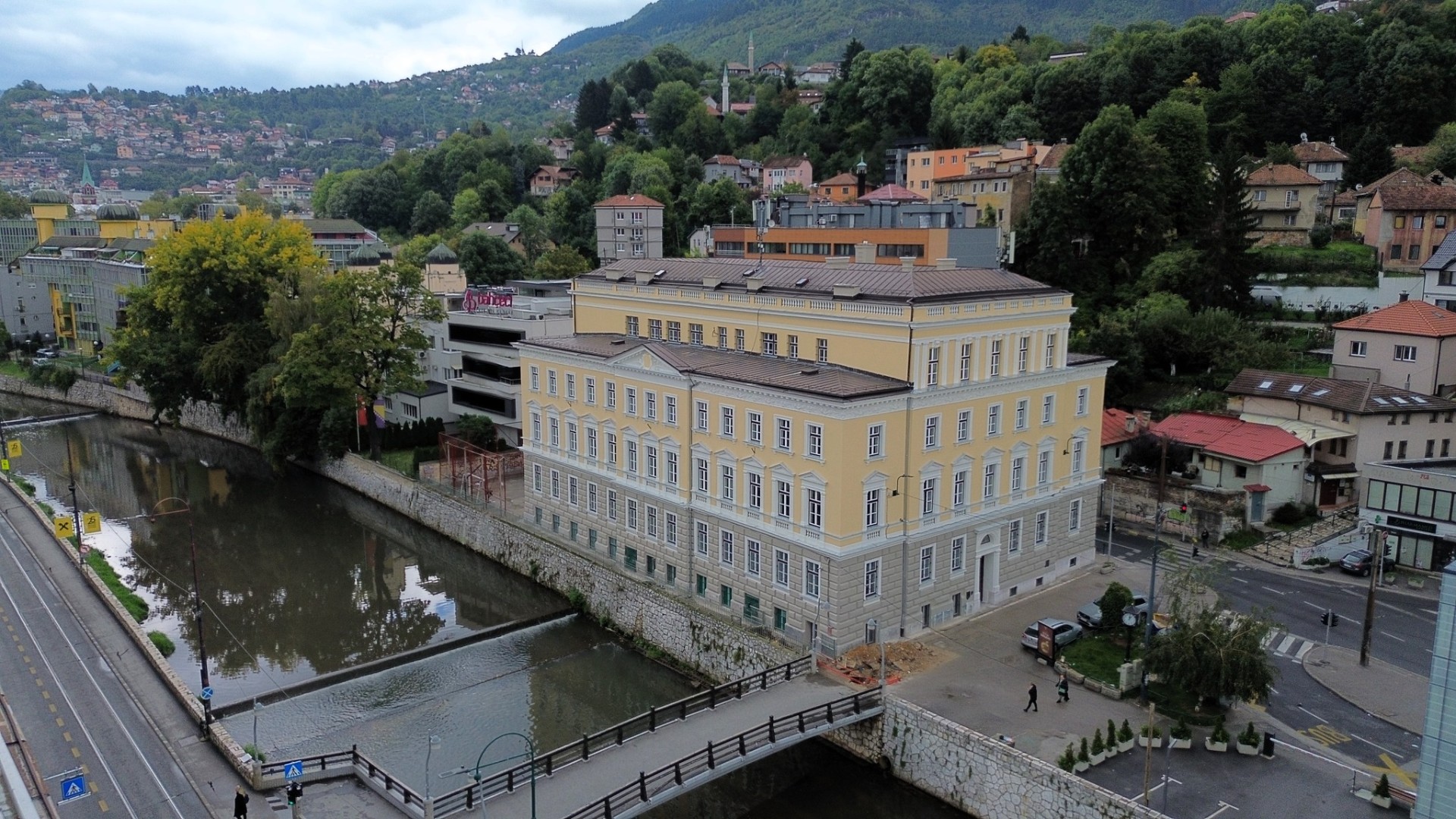 Završene renovacije na "Brankuši": Historijskoj zgradi vraćen stari sjaj