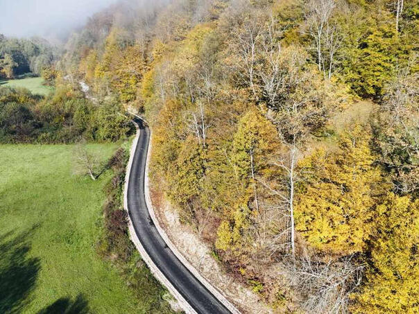 Završeno asfaltiranje puta prema povratničkom naselju Sebiočina u Milićima