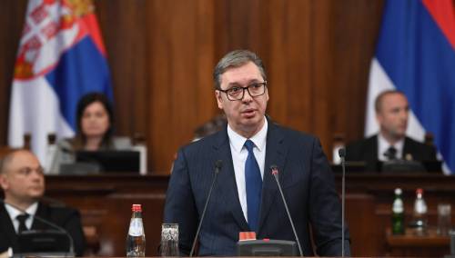 Zbijanje redova iza Vučića: Čemu služi 'Narodni pokret'?