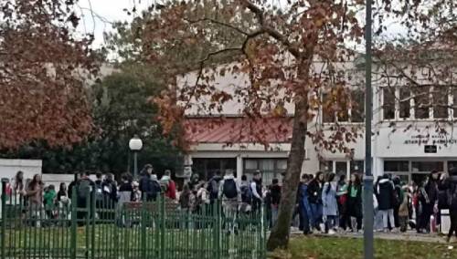 Zbog dojava o bombama Crna Gora prešla na online nastavu