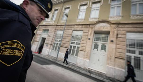 Zbog droge i oružja pritvoren Mostarac