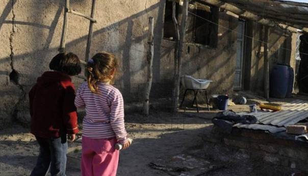 Zbog ekonomskog pada mogao bi porasti broj djece koja žive u siromaštvu