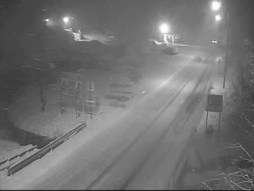 Zbog snijega obustavljen saobraćaj za kamione na području Romanije