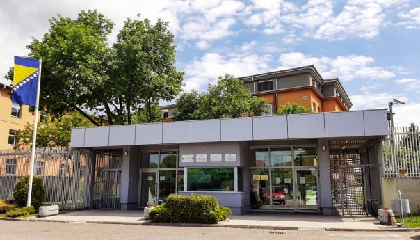 Zbog Inzkove odluke odgođeno suđenje za zločine u Vlasenici