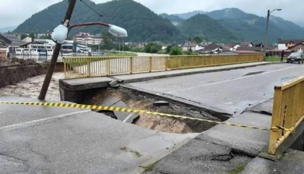 Zbog kiša i poplava vanredna situacija u 20 općina i gradova u Srbiji
