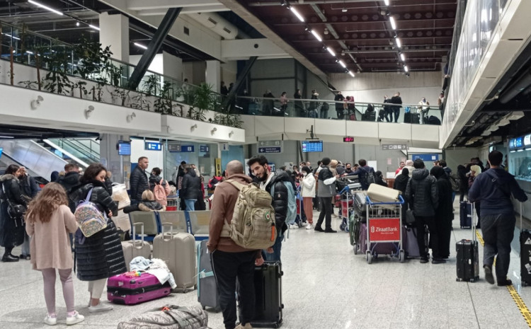 Zbog magle na Međunarodni aerodrom Sarajevo kasni let iz Frankfurta