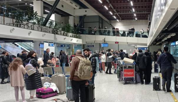 Zbog magle na Međunarodni aerodrom Sarajevo kasni let iz Frankfurta
