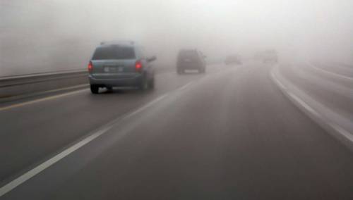 Zbog magle smanjena vidljivost uz riječne tokove