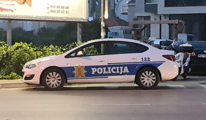 Zbog milionske utaje poreza uhapšene tri osobe