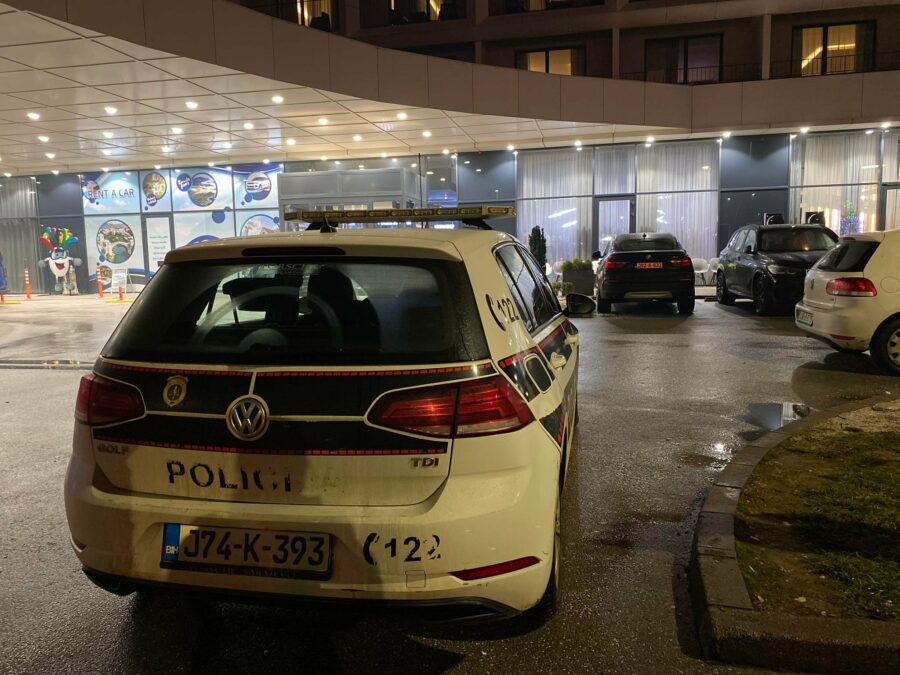 Zbog napada na roditelje iz Srbije uhapšena tri lica