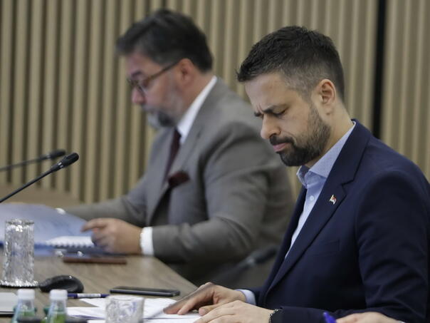 Zbog najave nedolaska Košarca i Amidžića otkazana sjednica Vijeća ministara BiH