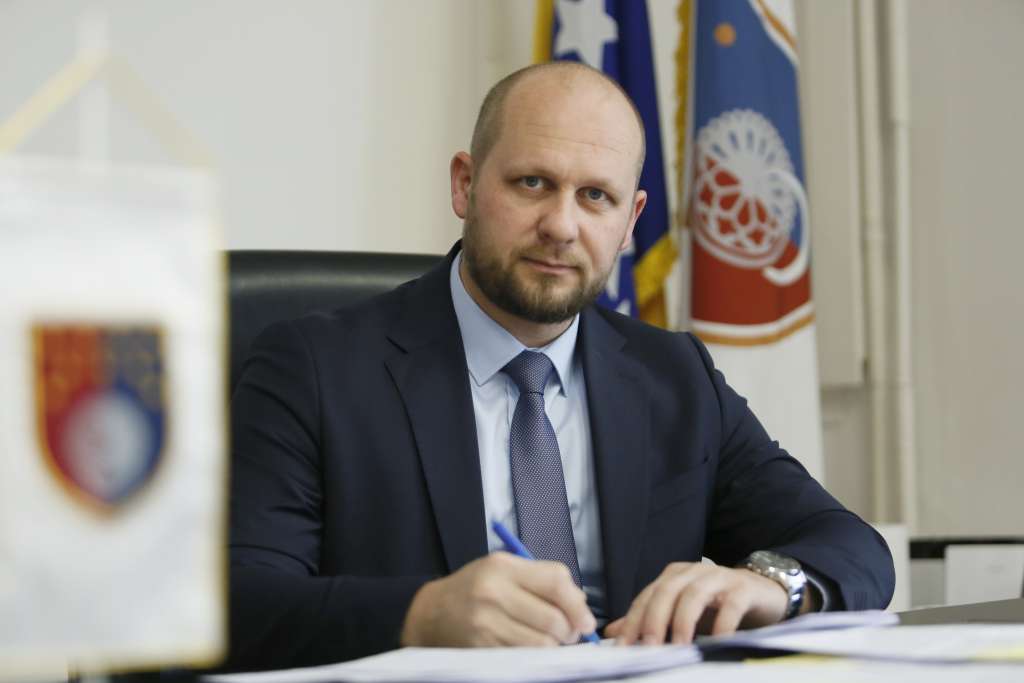 Zbog neprovođenja zakona može biti ugrožen sigurnosni sistem u KS