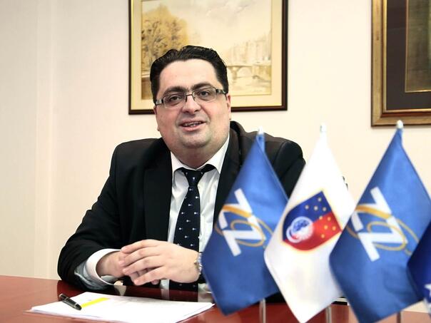 Zbog nezakonite smjene ZZO KS mora isplatiti odštetu Kenanu Crnkiću u iznosu većem od 100.000 KM