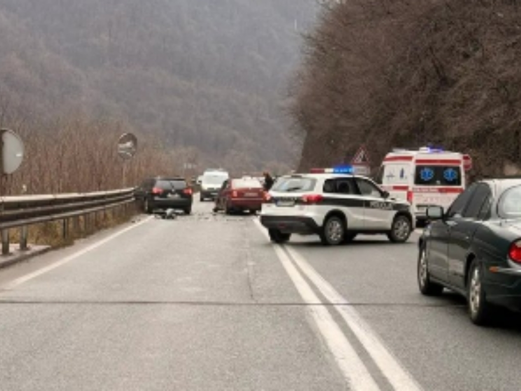 Zbog nezgode obustavljen saobraćaj kod tunela Vranduk