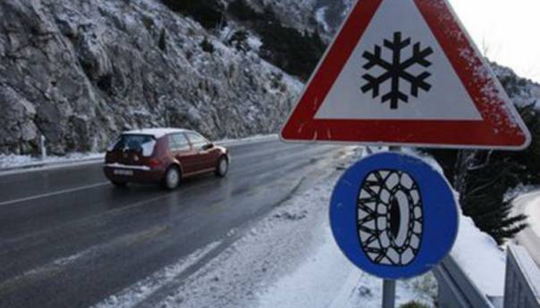 Zbog niskih temperatura moguća poledica na putevima