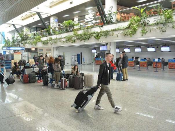 Zbog poboljšanja vremenskih uslova jutros realizirani letovi za Zagreb i Beč