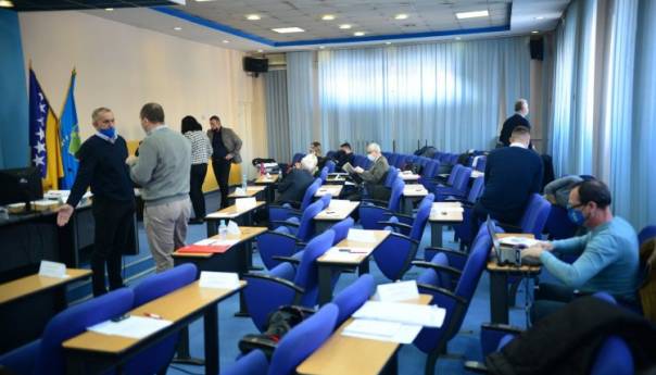 Zbog pogoršane epidemiološke situacije zasjeda i Skupština TK