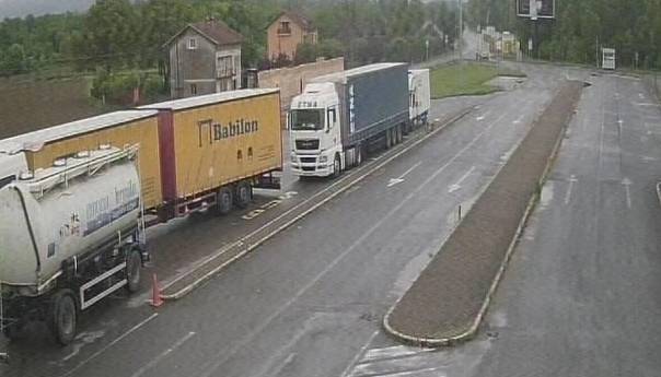 Zbog poplava zatvoreni granični prelazi Bosanska Dubica, Kostajnica i Novi