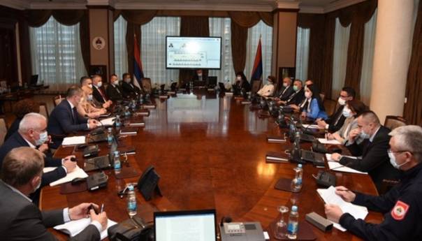 Zbog povećanja broja zaraženih apel građanima u RS da se pridržavaju mjera