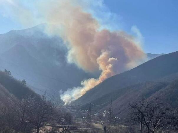 Požar kod Jablanice: Zatražena pomoć helikoptera OSBIH