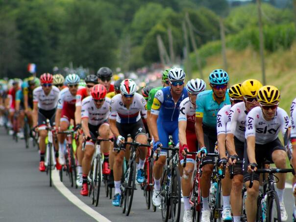 Zbog požara skraćena posljednja etapa Tour de France