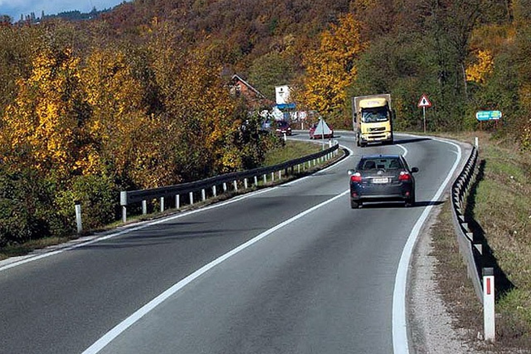 Zbog radova usporen saobraćaj na više putnih pravaca