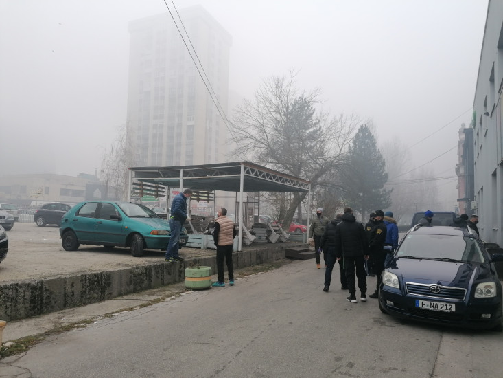 Zbog rasturanja droge uhapšene četiri osobe
