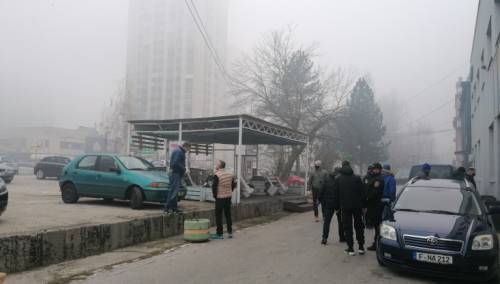 Zbog rasturanja droge uhapšene četiri osobe