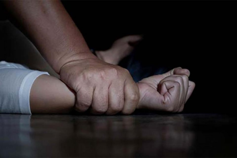 Zbog silovanja maloljetne pastorke osuđen na sedam i pol godina zatvora