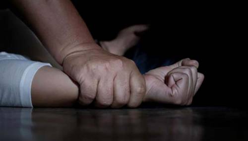 Zbog silovanja maloljetne pastorke osuđen na sedam i pol godina zatvora