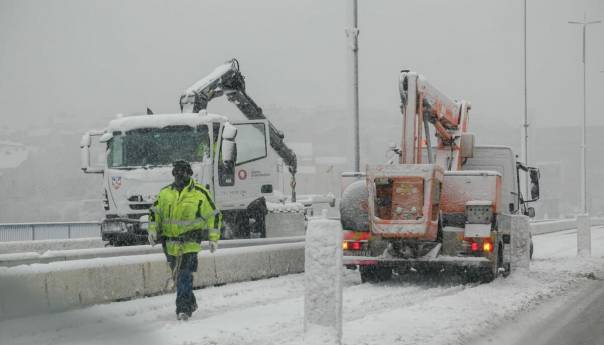Zbog snijega na snazi vanredna situacija u pet opština u Srbiji