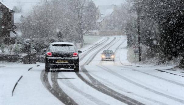 Zbog snijega otežan saobraćaj u zapadnim i sjeverozapadnim krajevima zemlje