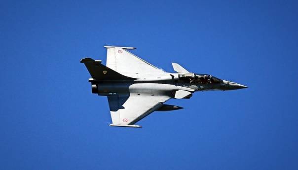 Zbog sumnje na korupciju Francuzi istražuju prodaju 36 aviona Indiji