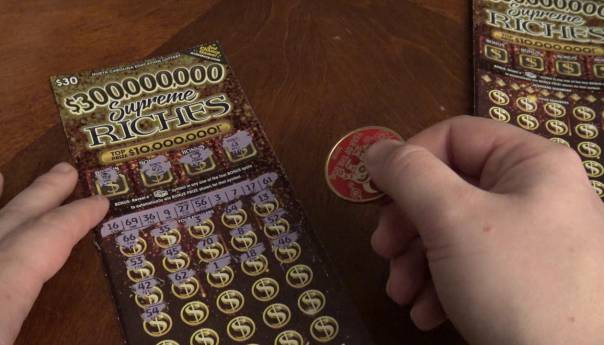 Zbog supruginih potreba stao, kupio srećku i osvojio 200.000 dolara