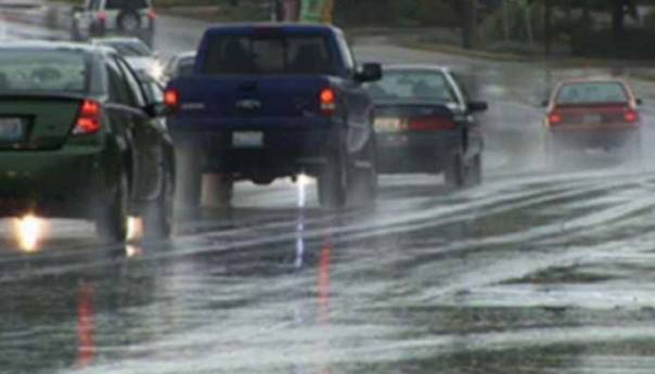 Zbog vremenskih uvjeta vozačima se preporučuje opreznija vožnja