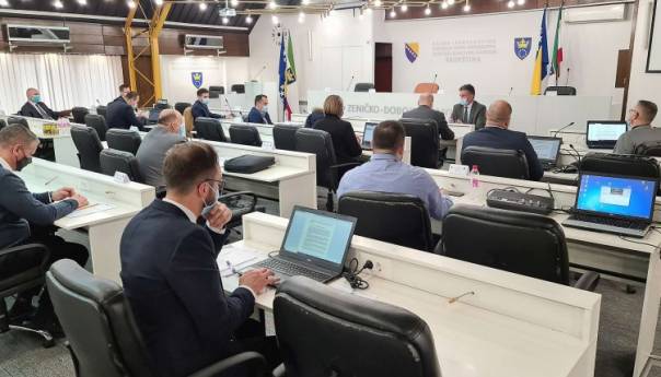 ZDK: Zabranjen rad kladionica, nargila barova, igraonica...