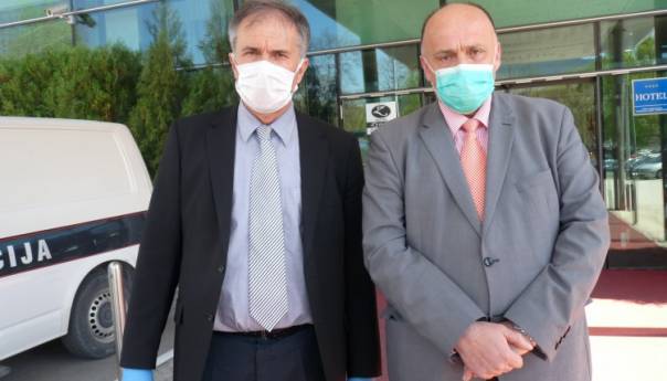 ZDK: Zdravstvena struka smatra da treba ukinuti slanje ljudi u karantin