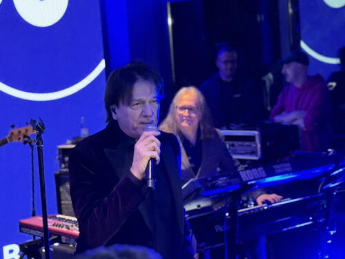 Zdravko Čolić na Igmanu na zabavi povodom 40. godišnjice ZOI