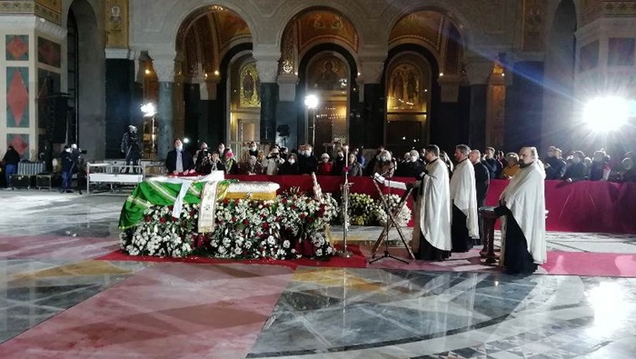 Zdravko Krivokapić se poklonio patrijarhu u Hramu