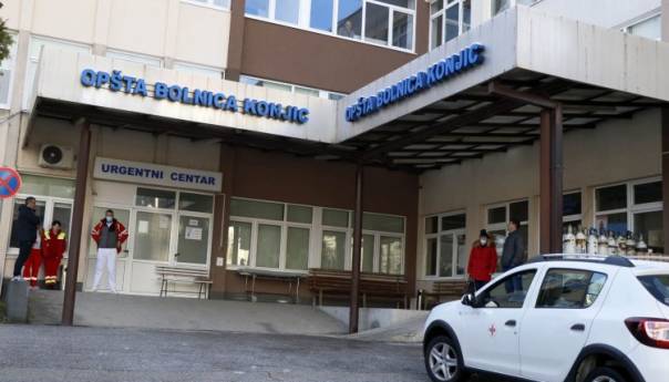 Zdravstveni radnici iz Konjica i dalje bez plaća