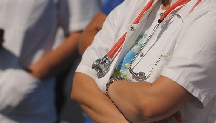 Zdravstveni radnici objavili iznose plata, pozvali političare da objave svoje
