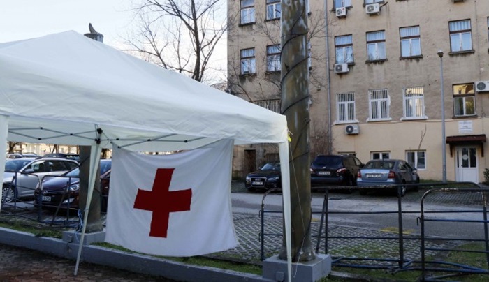 Zdravstveni radnici proveli noć u šatoru, nema pomaka u pregovorima