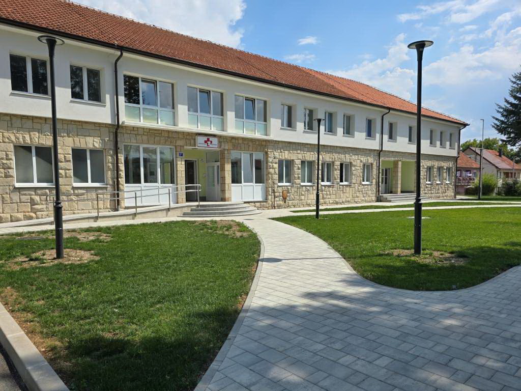 Zdravstveni radnici u Kantonu 10 za petak najavili štrajk upozorenja